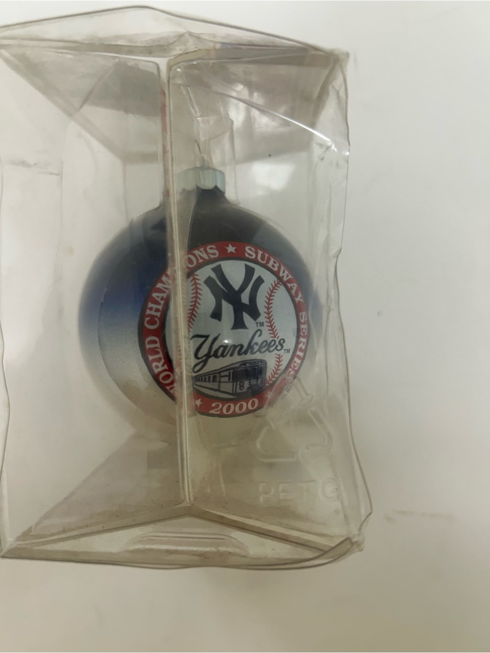 New York Yankees 2000 World Series champions Christmas ornament vintage